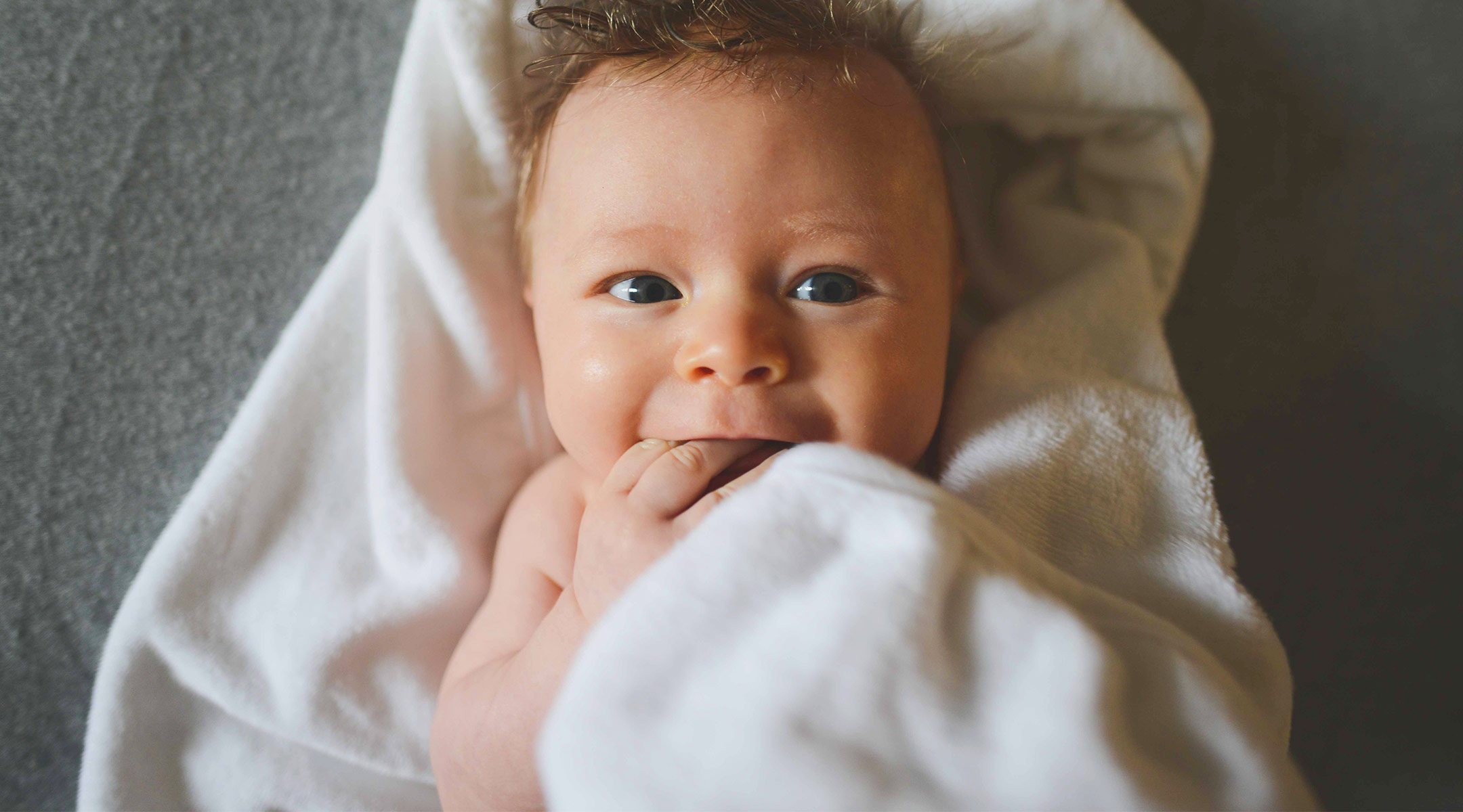 newborn washcloth bath