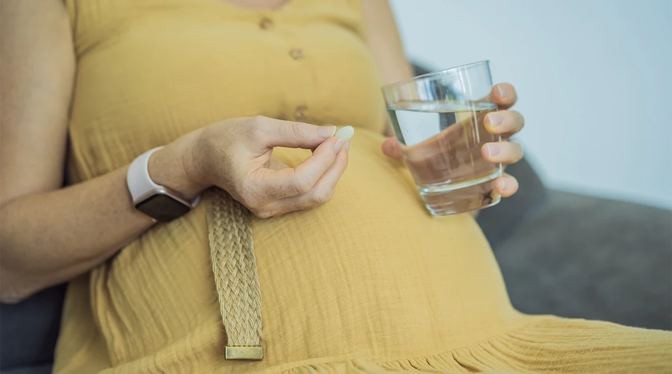 How to Choose the Best Prenatal Vitamins-hero
