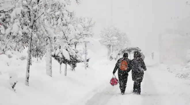 Two Doulas Help Dad Deliver Baby During Buffalo Blizzard