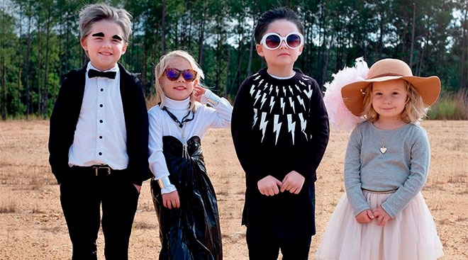 mom dresses up her children as schitt's creek characters for halloween