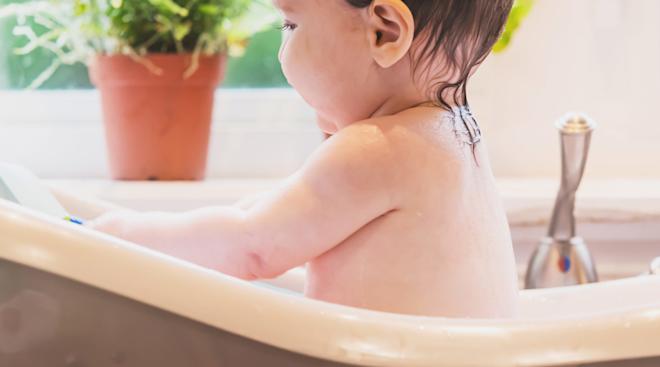 Mom Shares Warning After Infant's Scary Water Intoxication Experience Mom Shares Warning After Infant's Scary Water Intoxication Experience