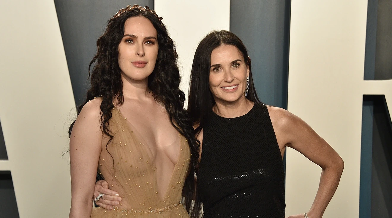 Rumer Willis and Demi Moore attend the 2020 Vanity Fair Oscar Party at Wallis Annenberg Center for the Performing Arts on February 09, 2020 in Beverly Hills, California