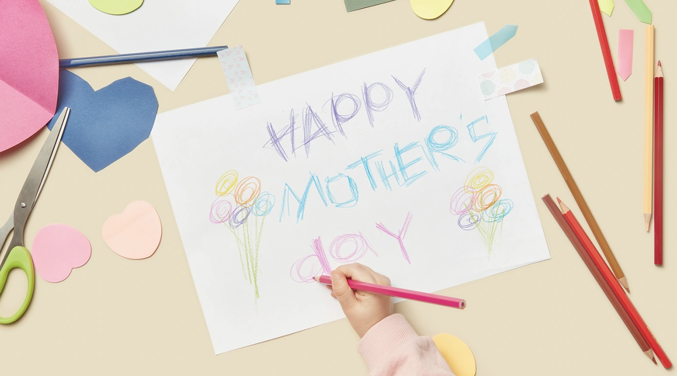 Best Mothers Day Crafts for Kids photo
