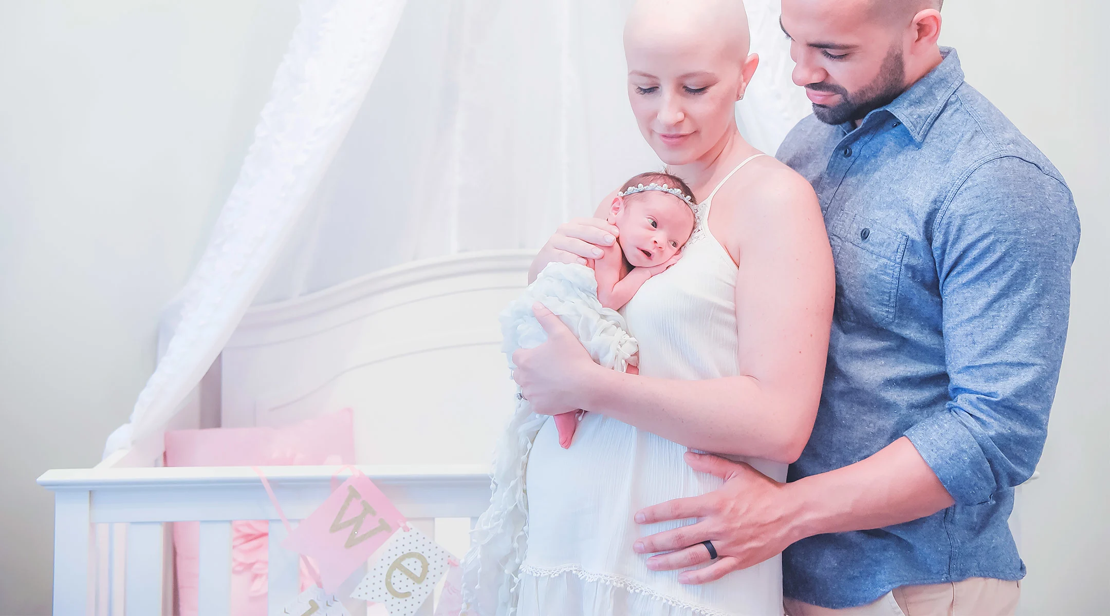 mom who was diagnosed with cancer during her pregnancy, with her newborn baby and partner.