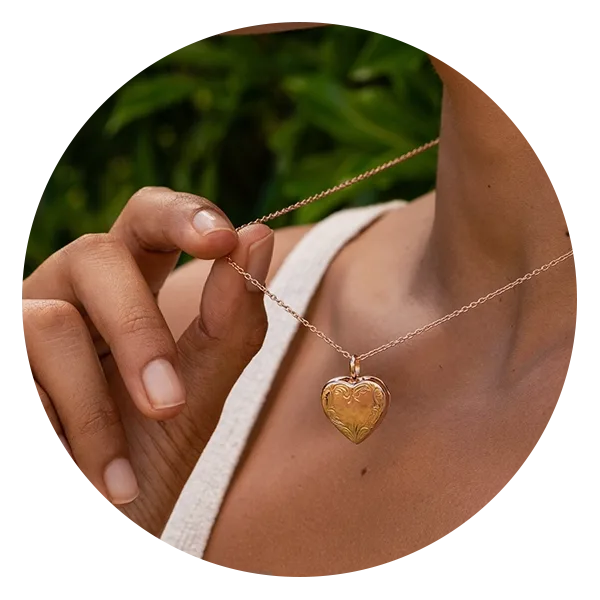 Lovelox Scroll Heart Gold Locket