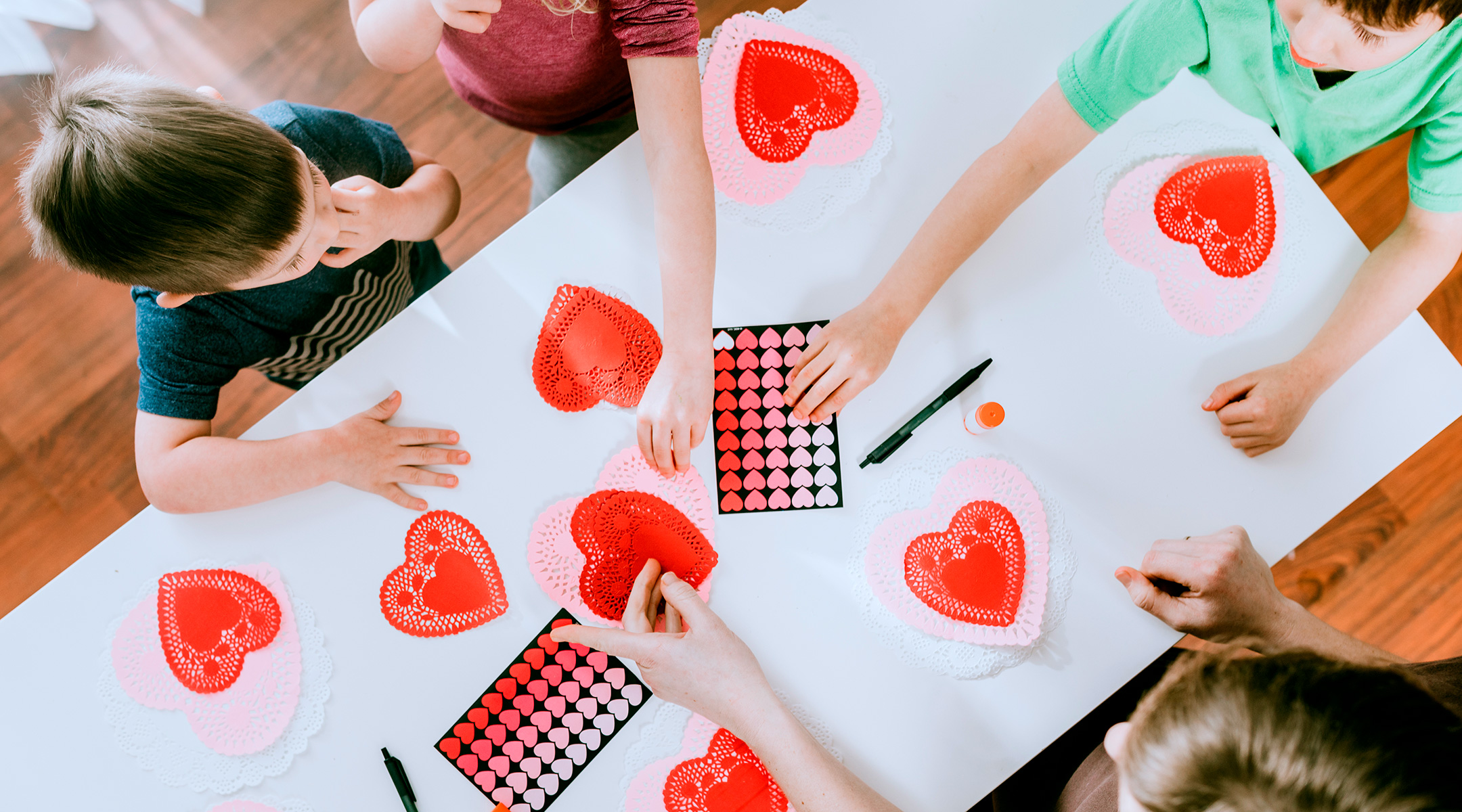 26 Valentines Day Crafts for Kids photo