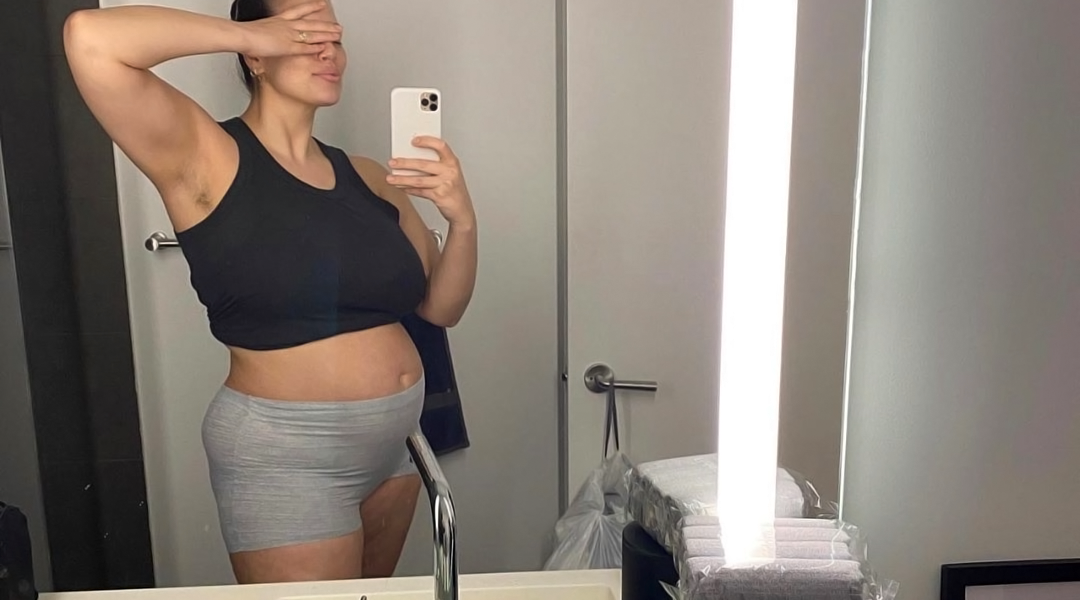 ashley graham opens up about the struggles of postpartum