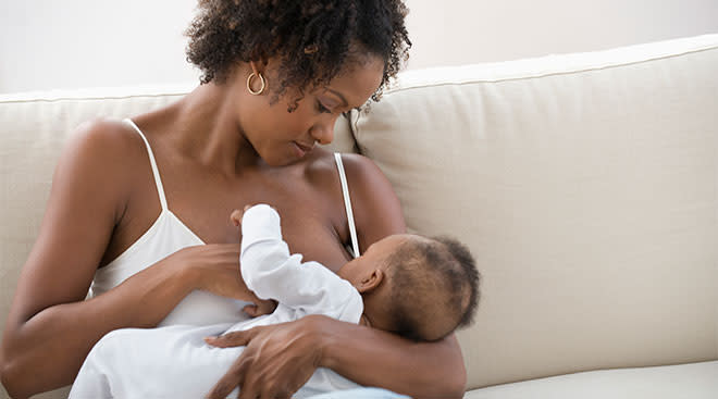 Black moms face obstacles to breastfeeding
