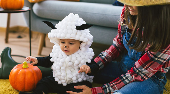 diy baby sheep halloween costume with farmer mom costume