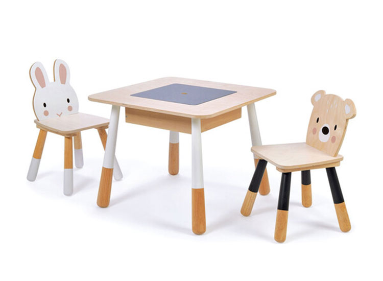 lätt children's table with 2 chairs