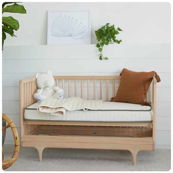 Avocado Organic Crib Mattress Dual-Stage