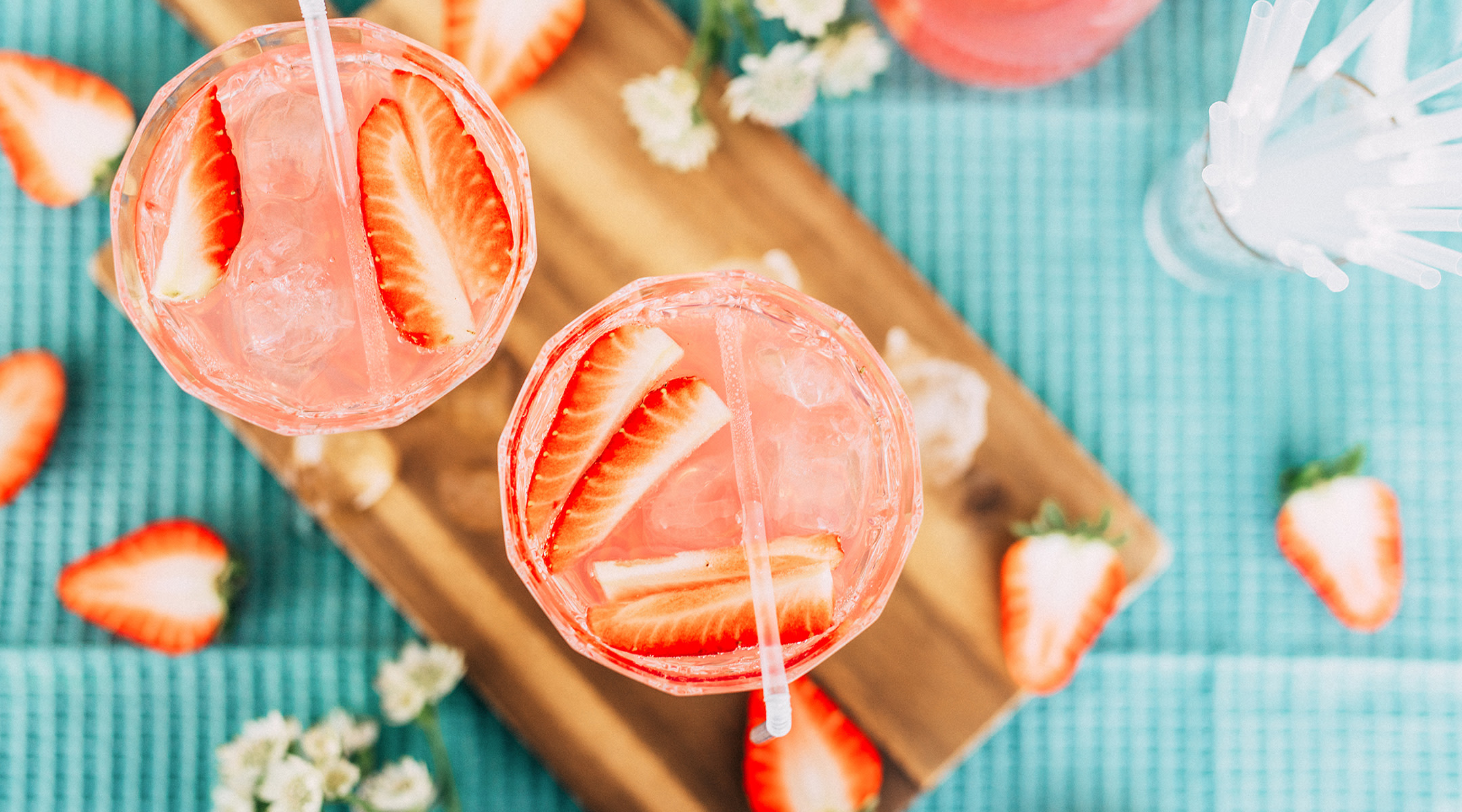 pretty pink drinks strawberries