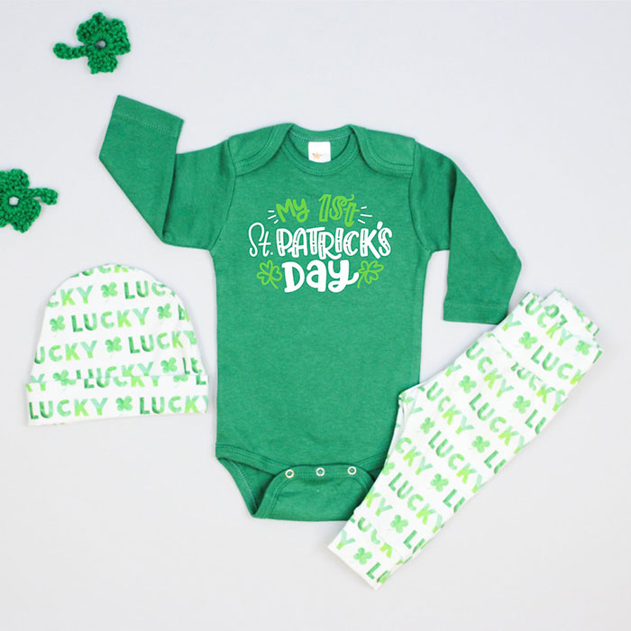 Personalised Embroidered MY 1ST FIRST ST PATRICKS DAY baby clothing bib gift 