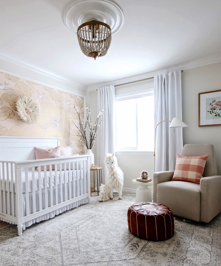 Small girl nursery store ideas