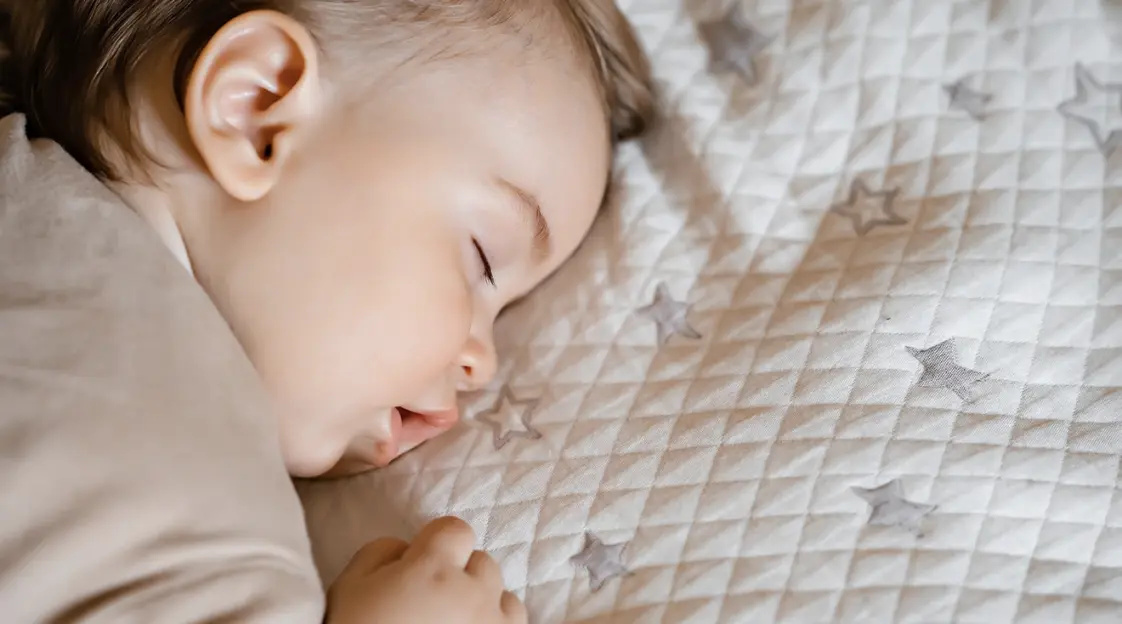 What to Do If Your Baby Falls Asleep While Nursing