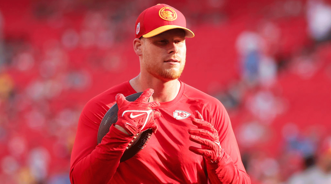 Kansas City Chiefs tight end Matt Bushman (89) before an NFL game between the Detroit Lions and Kansas City Chiefs on Sep 7, 2023 at GEHA Field at Arrowhead Stadium in Kansas City, MO