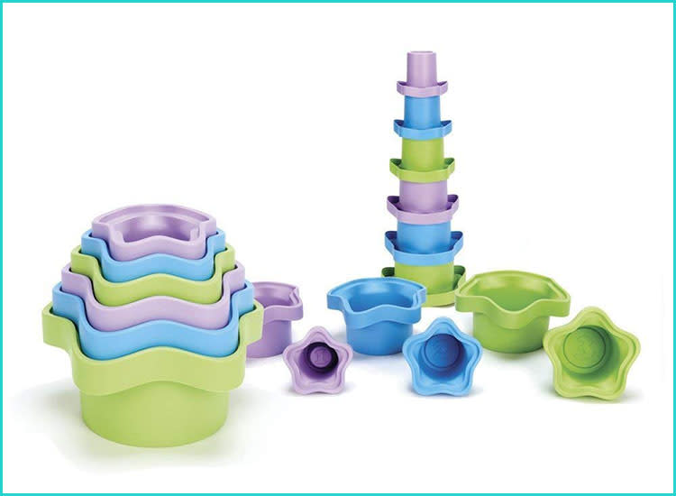 https://images.ctfassets.net/6m9bd13t776q/4uvcBicYGqmI6LuhH3V7gh/4d02e78b06c3d7a369b8042b18ca3fdc/07-green-toys-stacking-cup-baby-valentines-day-gifts-750x550.jpg?q=75