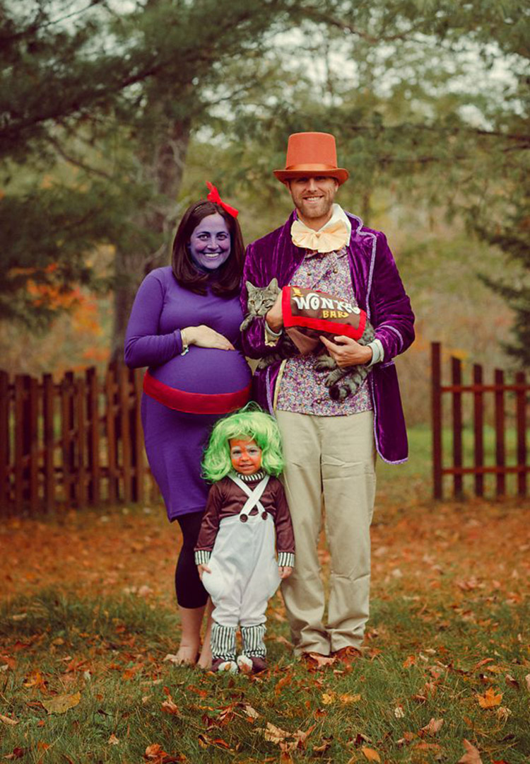 family halloween costumes with newborn