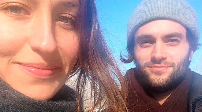 penn badgely and domino kirke welcome baby 