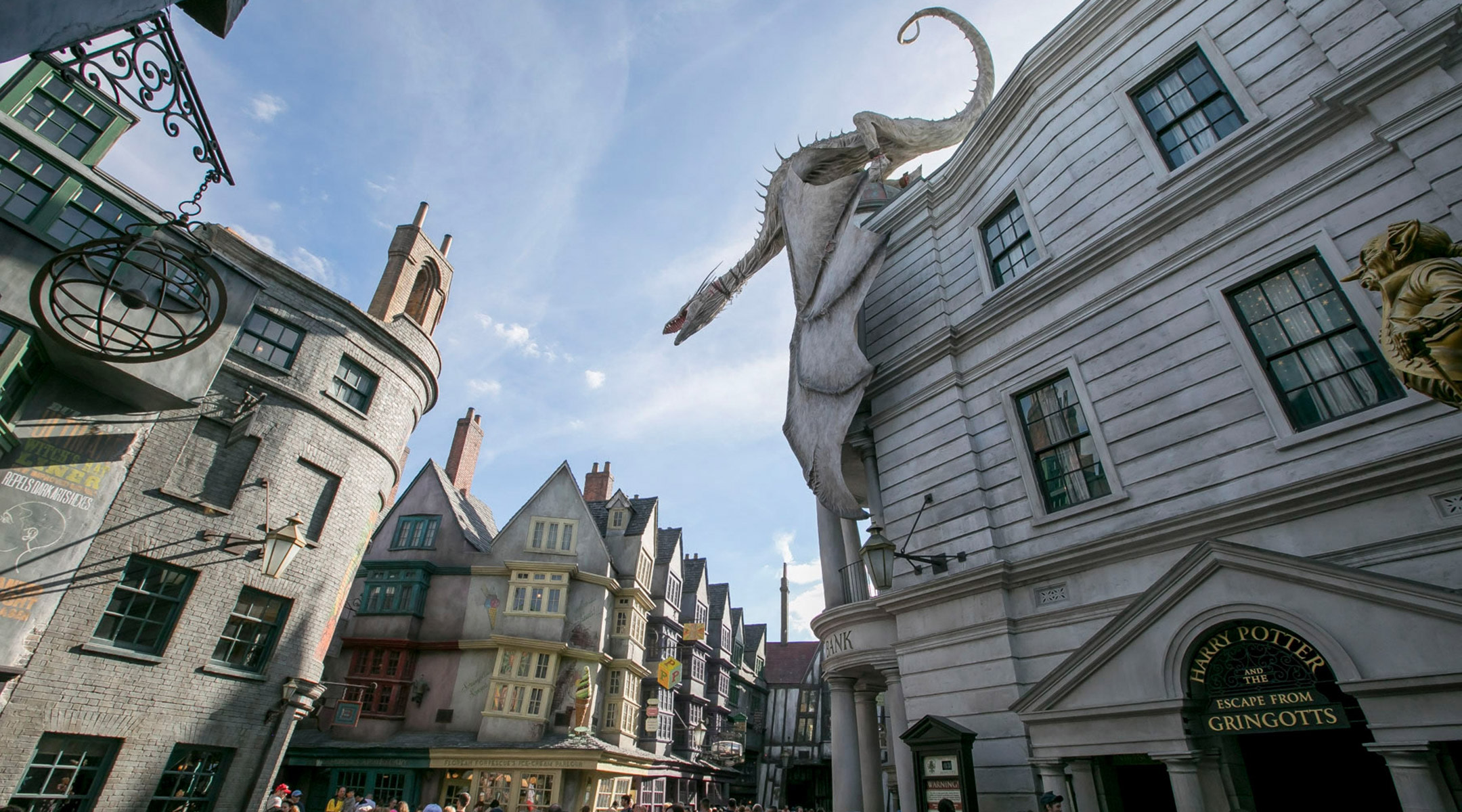 diagon alley at harry potter world