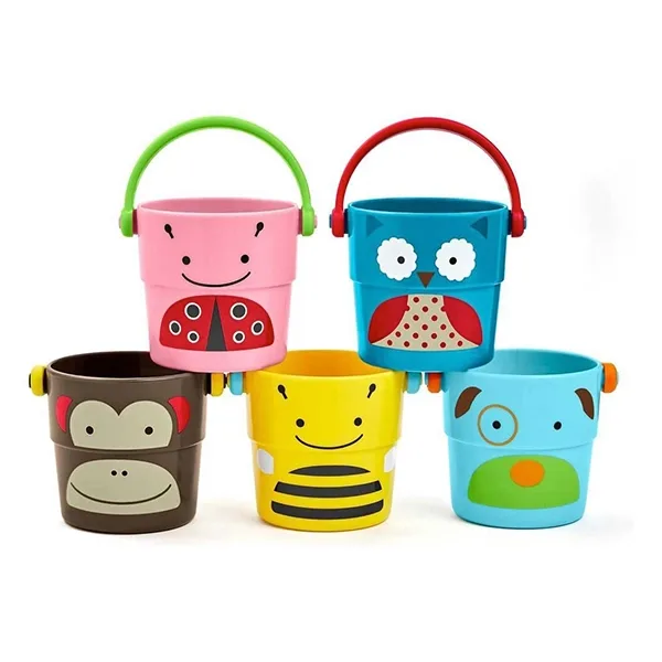 Skip Hop Zoo Stack and Pour Bath Toys