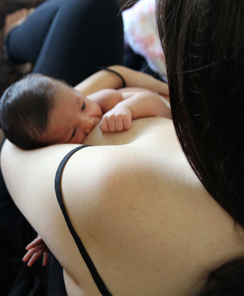 How to Get Rid of Mommy Pooch Safely, Even While Breastfeeding