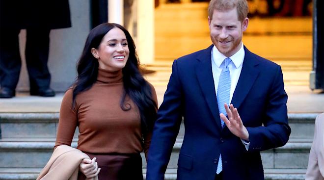 meghan markle walking with prince harry