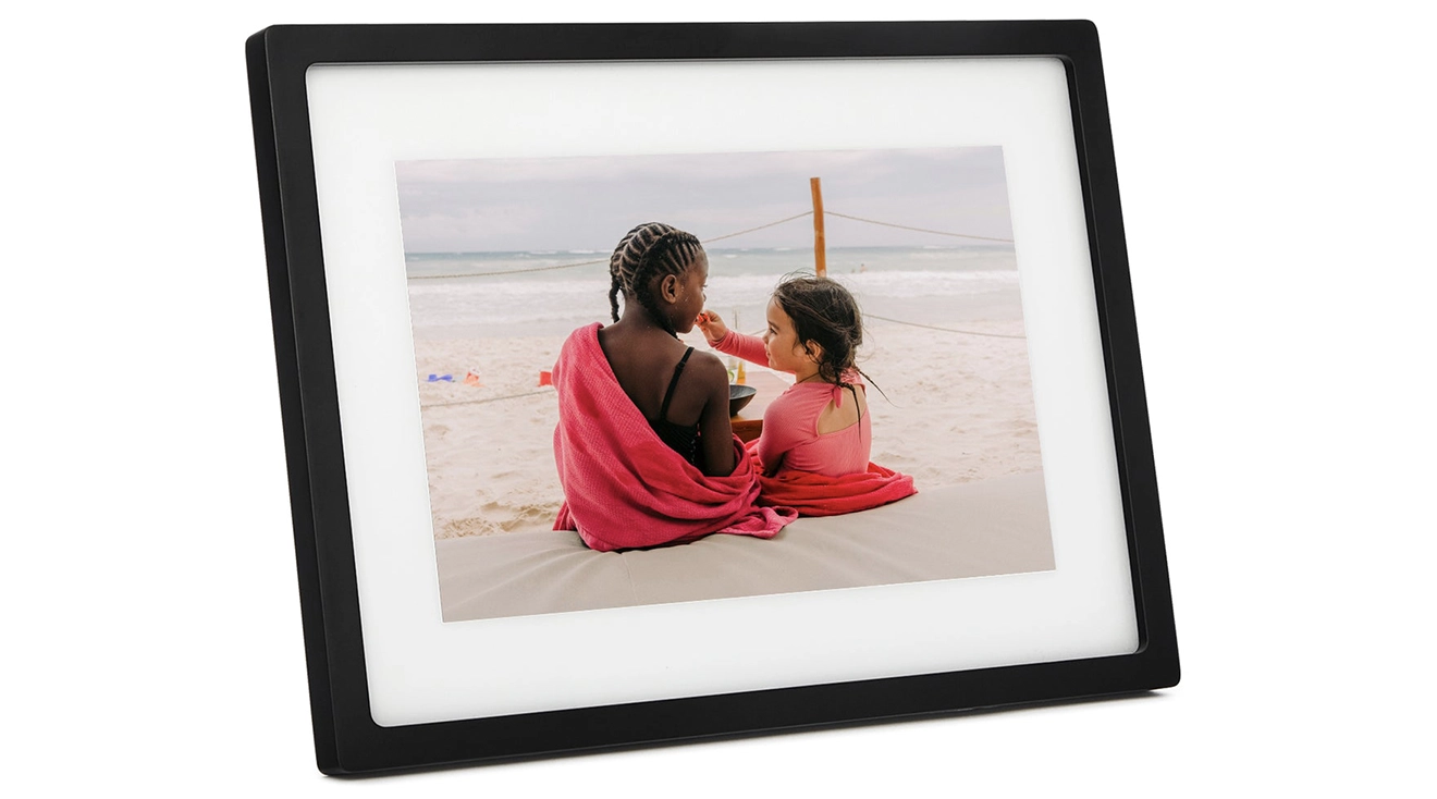 6 Best Digital Photo Frames Of 2024   Skylight Hero.webp