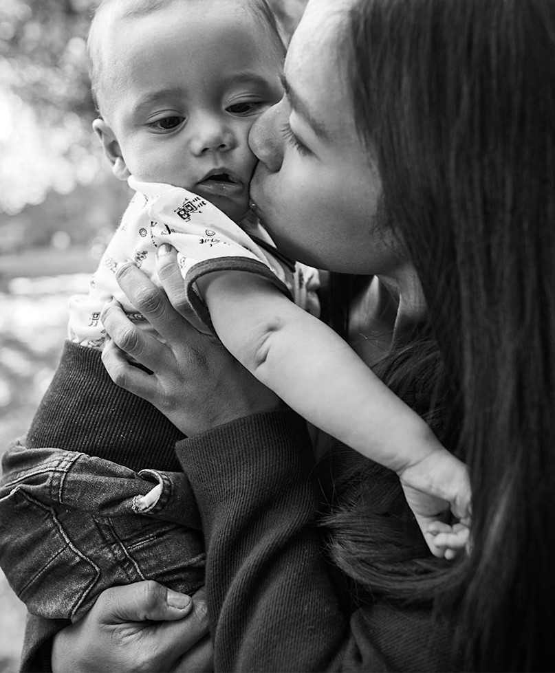 Mom Warns Others Not to Kiss Babies After Son Is Hospitalized with RSV