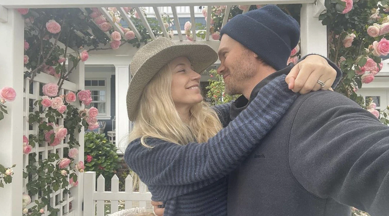 Chad Michael Murray and Sarah Roemer pregnancy announcement