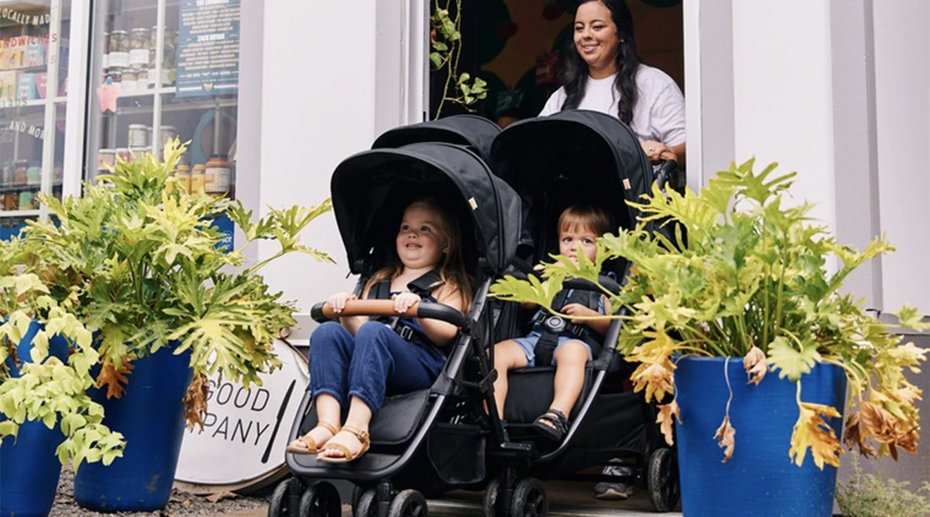 The Best Triple Strollers for Growing Families-hero