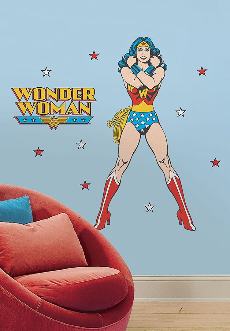 Wonder Woman Comic, Princess Warrior, outlet Modern Table Centerpiece Keepsake Collector Party Centerpiece Decoration