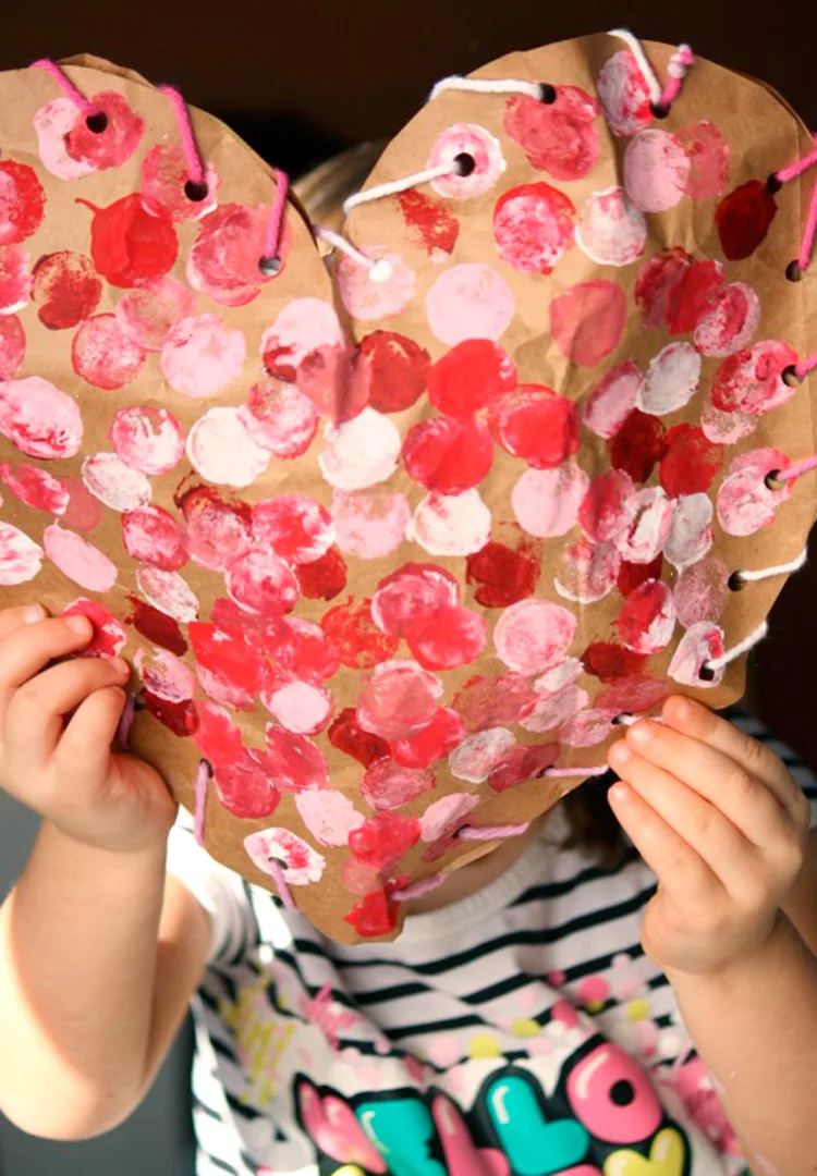 11 easy Valentine's Day crafts for preschoolers + young kids