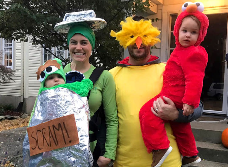 family halloween costume sesame street elmo
