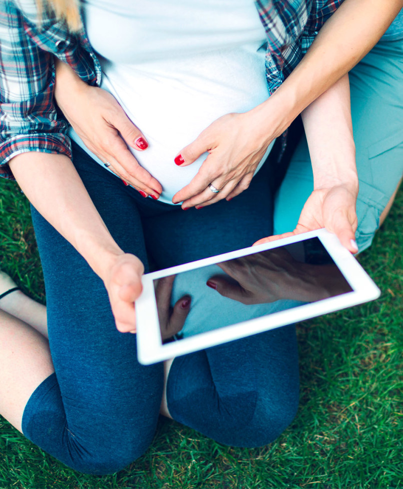 The Device That Allowed the Same-Sex Couple to Carry the Same Baby