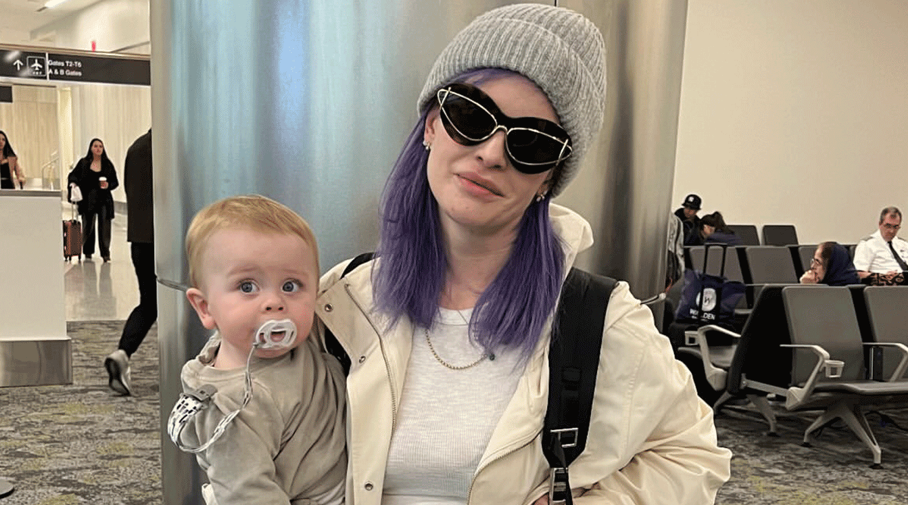 kelly osbourne and baby in airport
