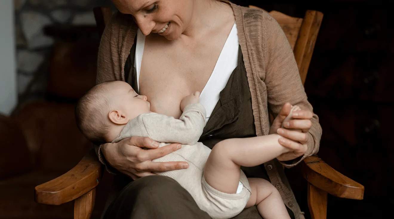 baby sleeping while breastfeeding