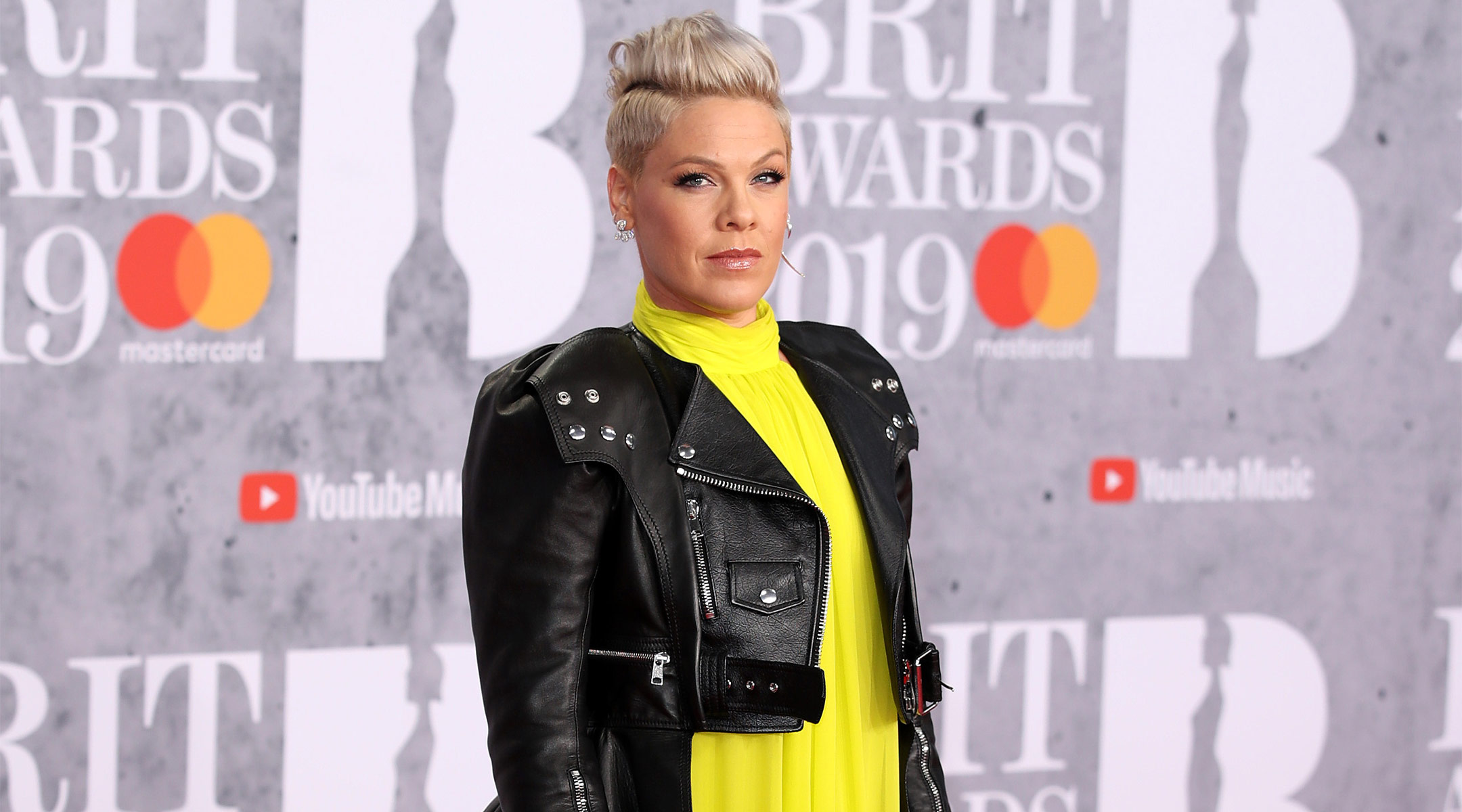 singer pink opens up about her past miscarriages