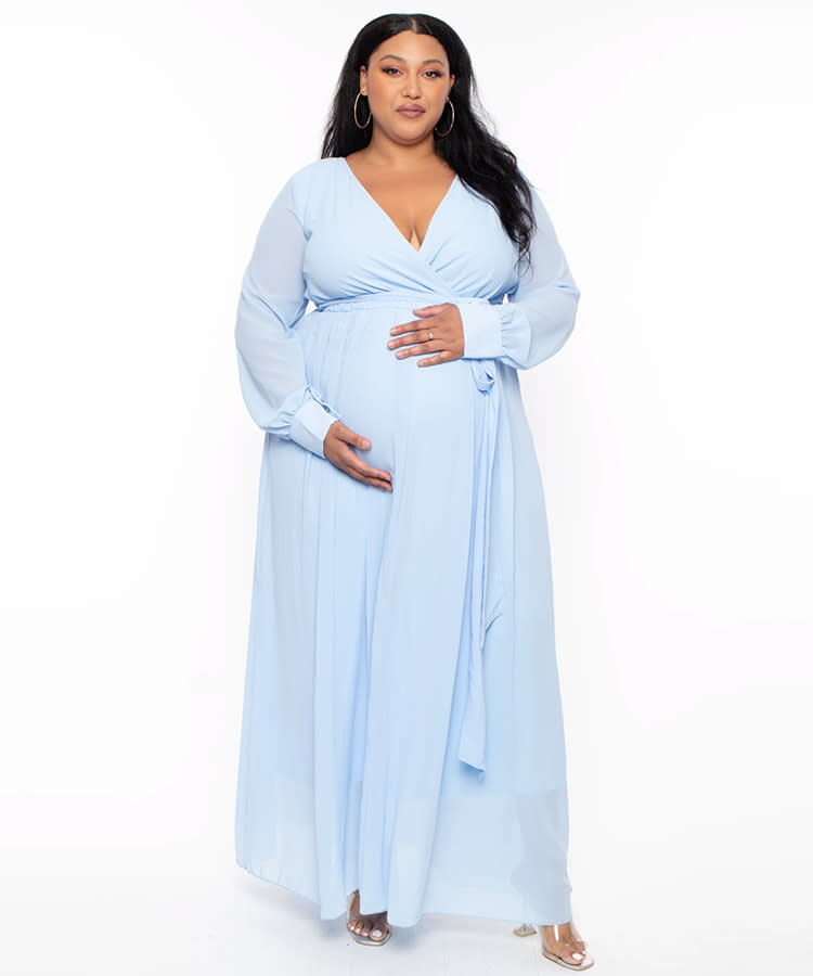 32 Maternity Bridesmaid Dresses That Are on Trend in 2021