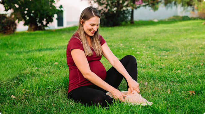 8 Best Pregnancy Shoes, According to Moms