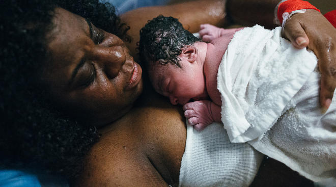 Photo series from Lane B Photography raises awareness on mortality rates for black moms and babies. 