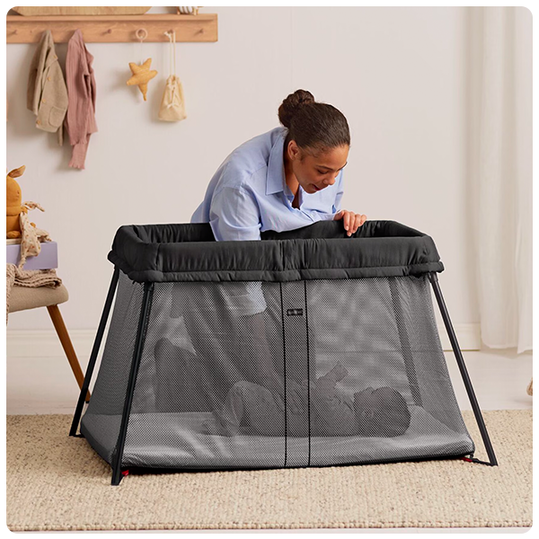 BabyBjӧrn Travel Crib Light