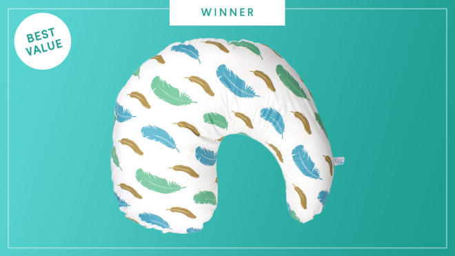 Dr. Brown's Gia Angled Breastfeeding Pillow wins the 2017 Best of Baby award from The Bump