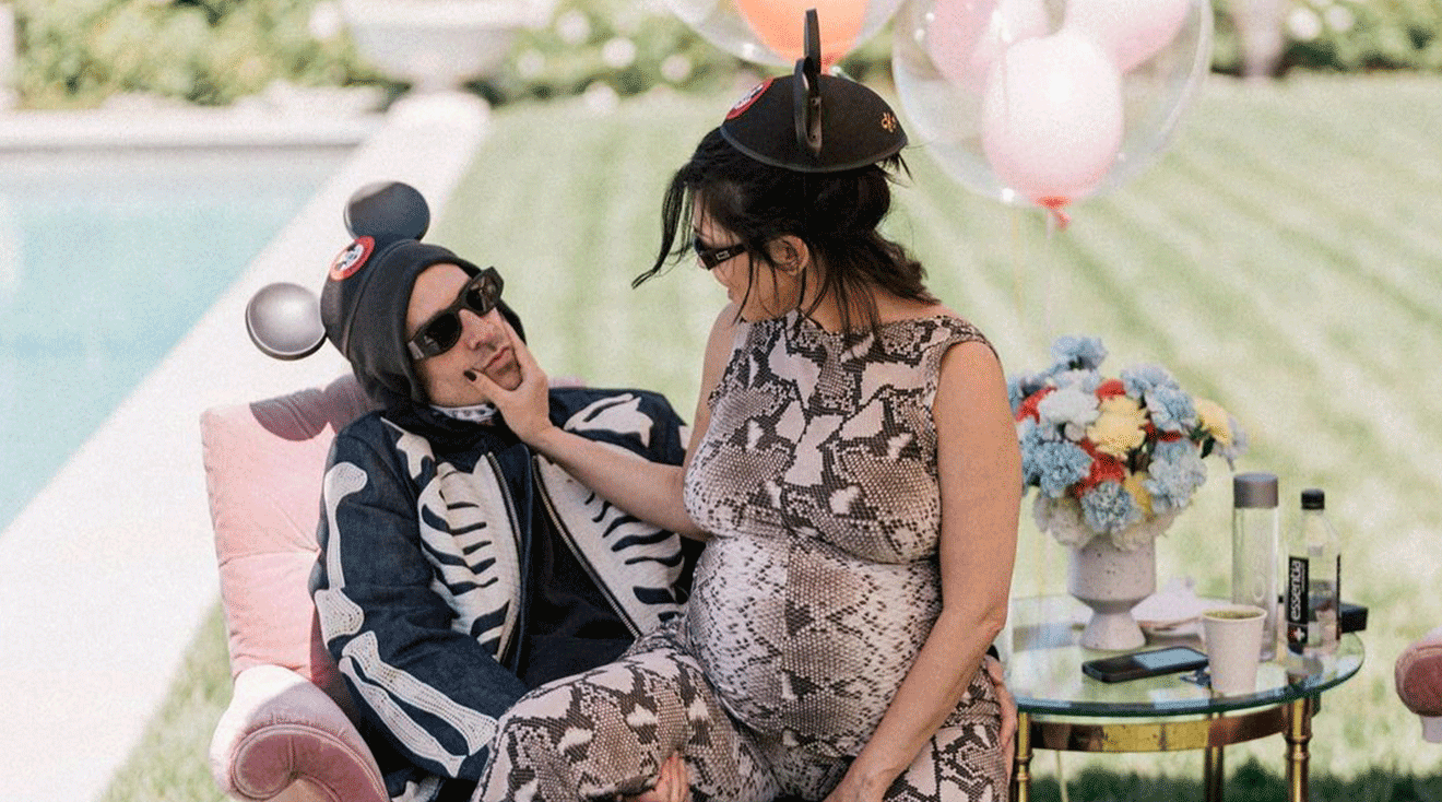 kourtney kardashian and travis barker at their baby shower