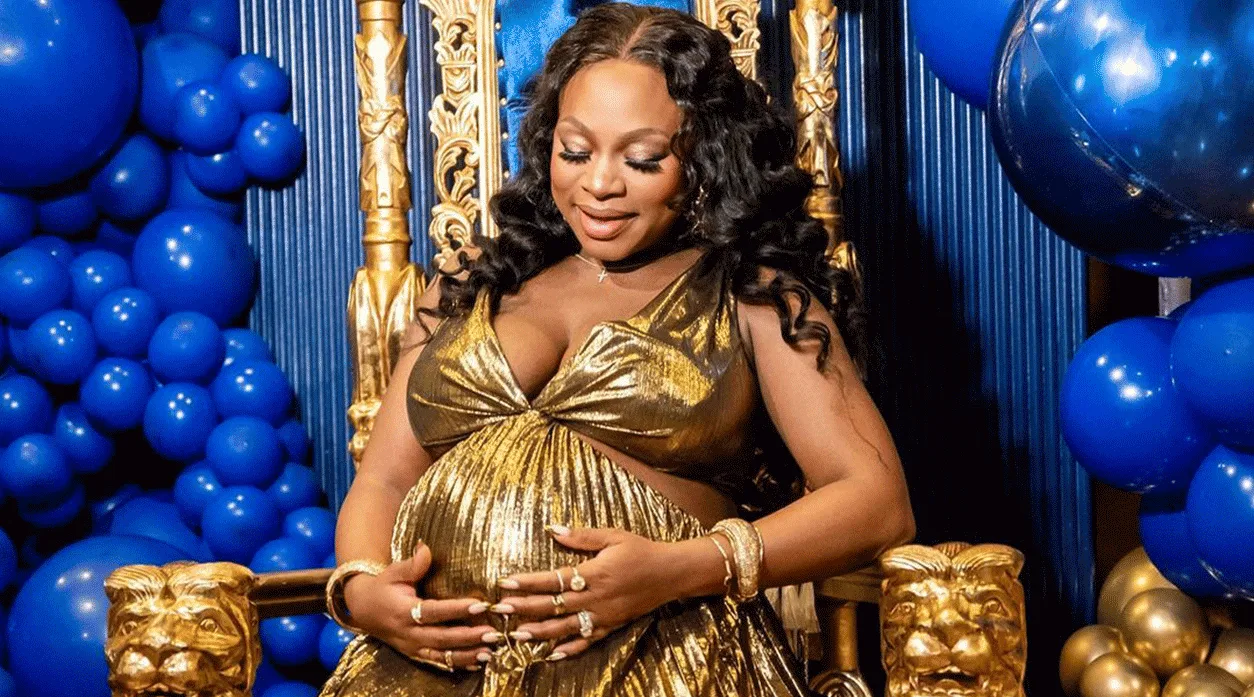pregnant Naturi Naugton-Lewis