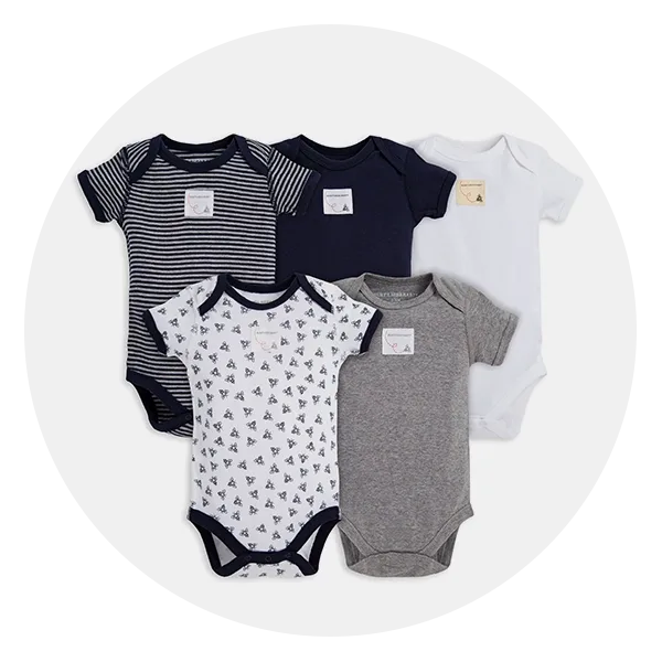 Baby Layette: What Is and How to Put One Together