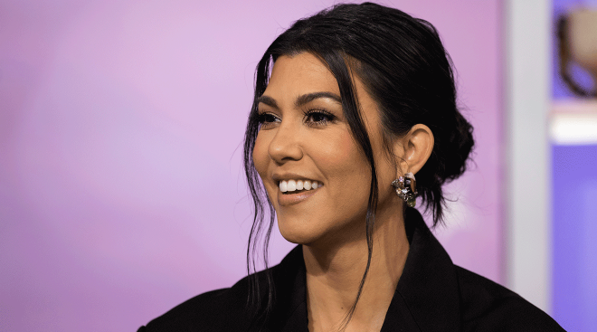 Kourtney Kardashian lets it all hang out in breast-pumping photo