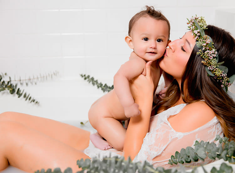 How To Take Milk Bath Maternity Photos