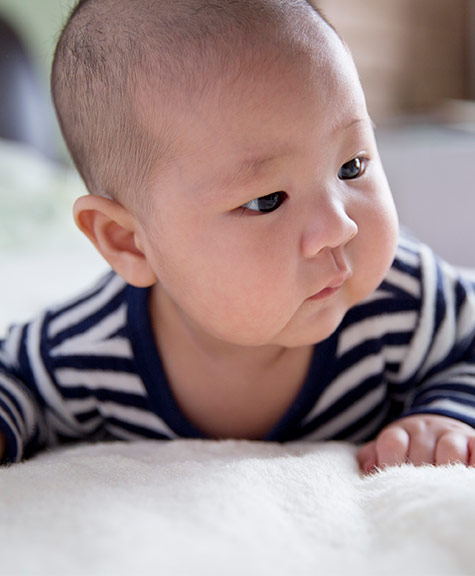 9 week old baby best sale tummy time