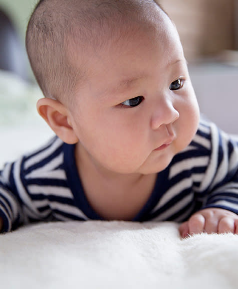 4 Tummy Time Positions, Tummy Time Tips for Newborns and Babies 